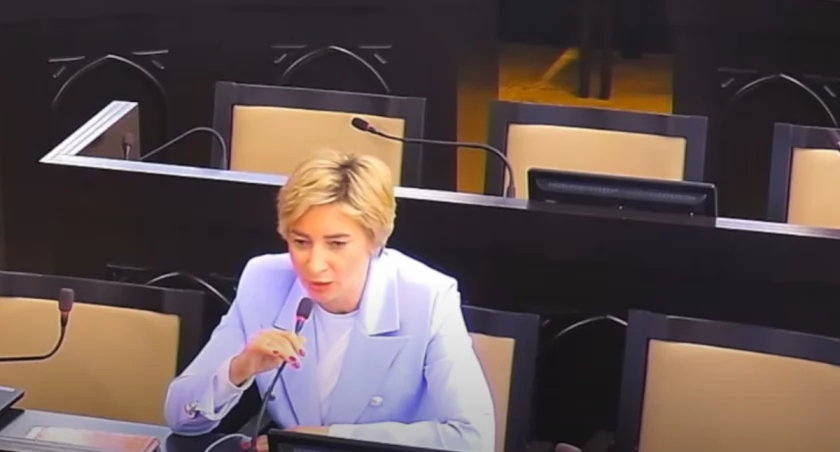 Na sesji nadzwyczajnej zabrakło prezydenta