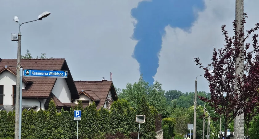 Pożar na składowisku odpadów w Siemianowicach Śląskich. Dym widać z Mysłowic