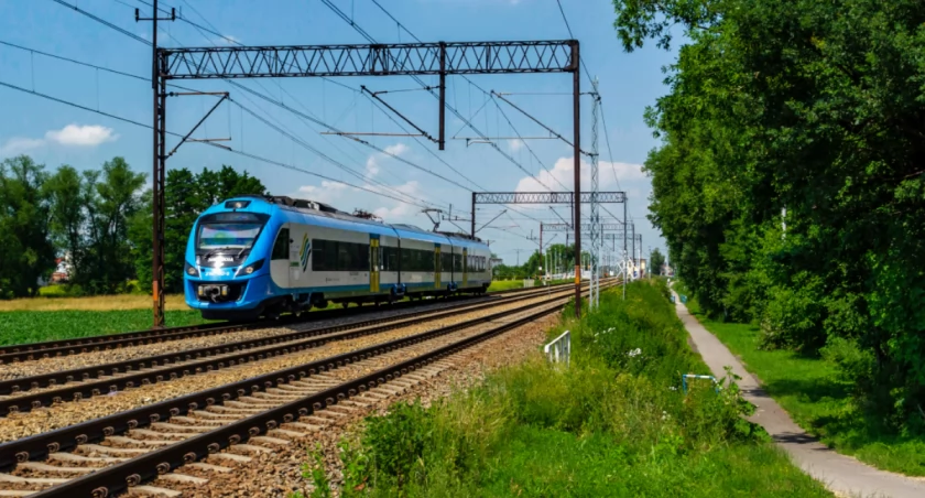 Majówka z Kolejami Śląskimi: na tory wyjechały dodatkowe pociągi