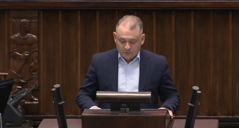 O pożarach wysypisk w sejmie. Wystąpienie posła Wojciecha Króla