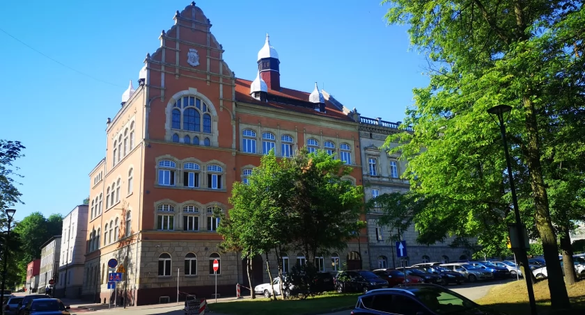 Zwolnienia grupowe czy czystki w magistracie?