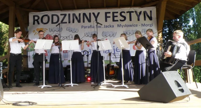 Hey! rodzina jest OK!