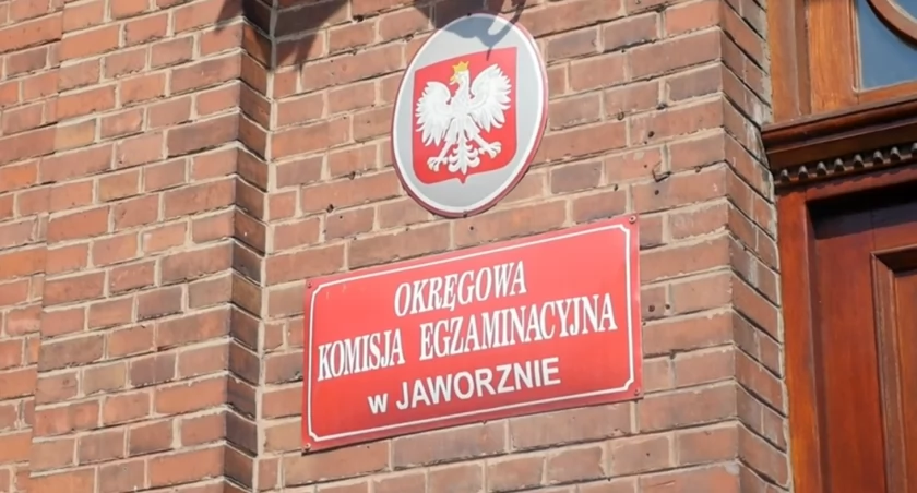 Spore zainteresowanie wglądem do matur