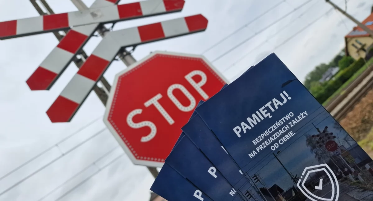 Pszczyńska Policja i Koleje Śląskie wspólnie o bezpieczeństwie na przejazdach kolejowo-drogowych