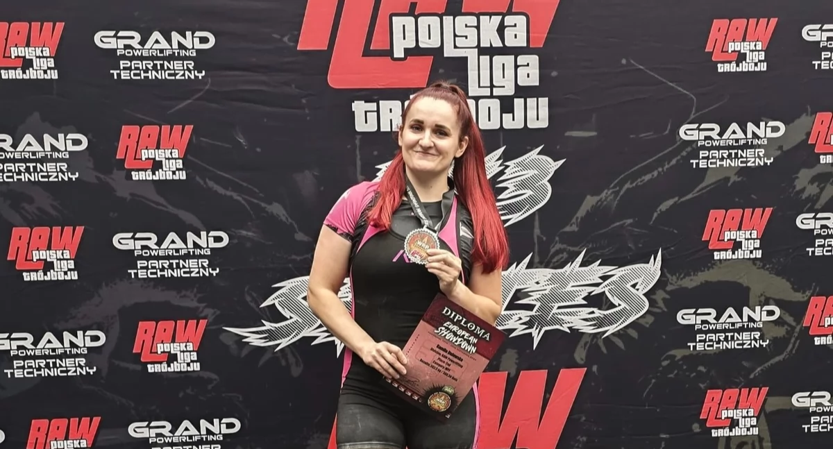 Policjantka, która dźwiga ciężary i zdobywa medale