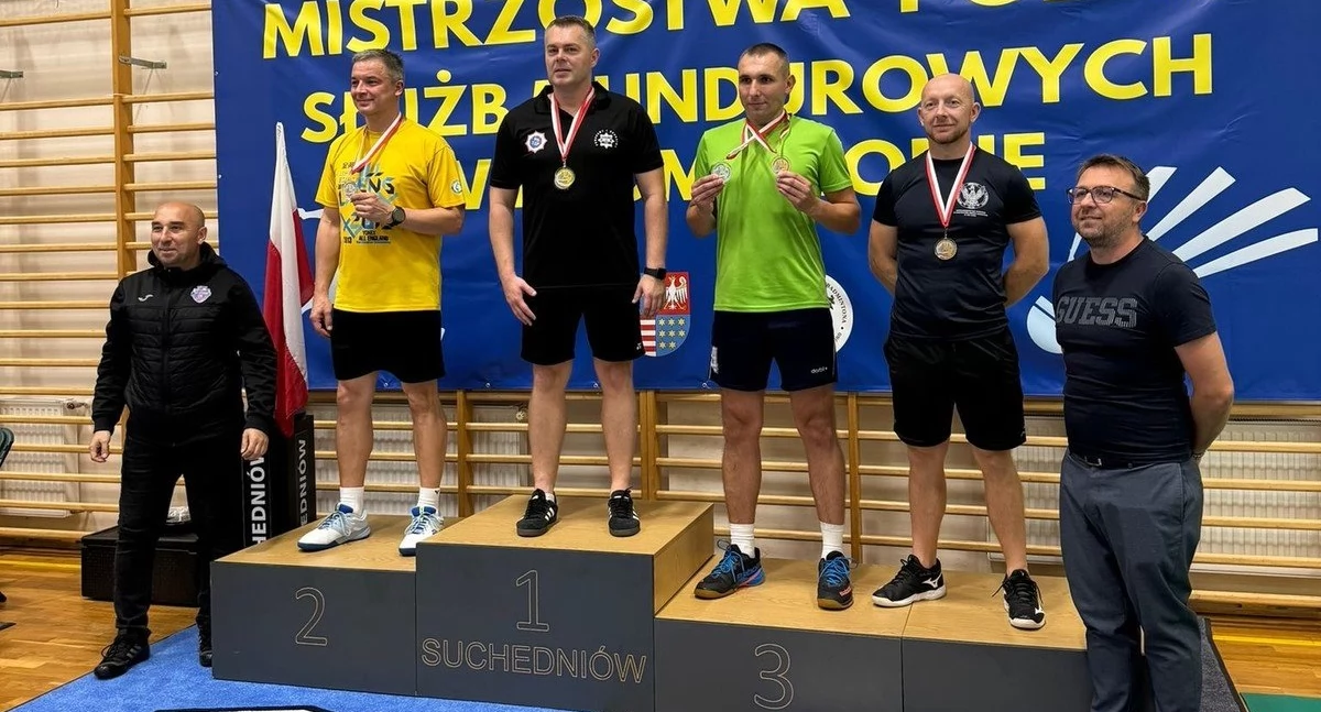 Dzielnicowy Dariusz Opatrzyk mistrzem Polski służb mundurowych w badmintonie