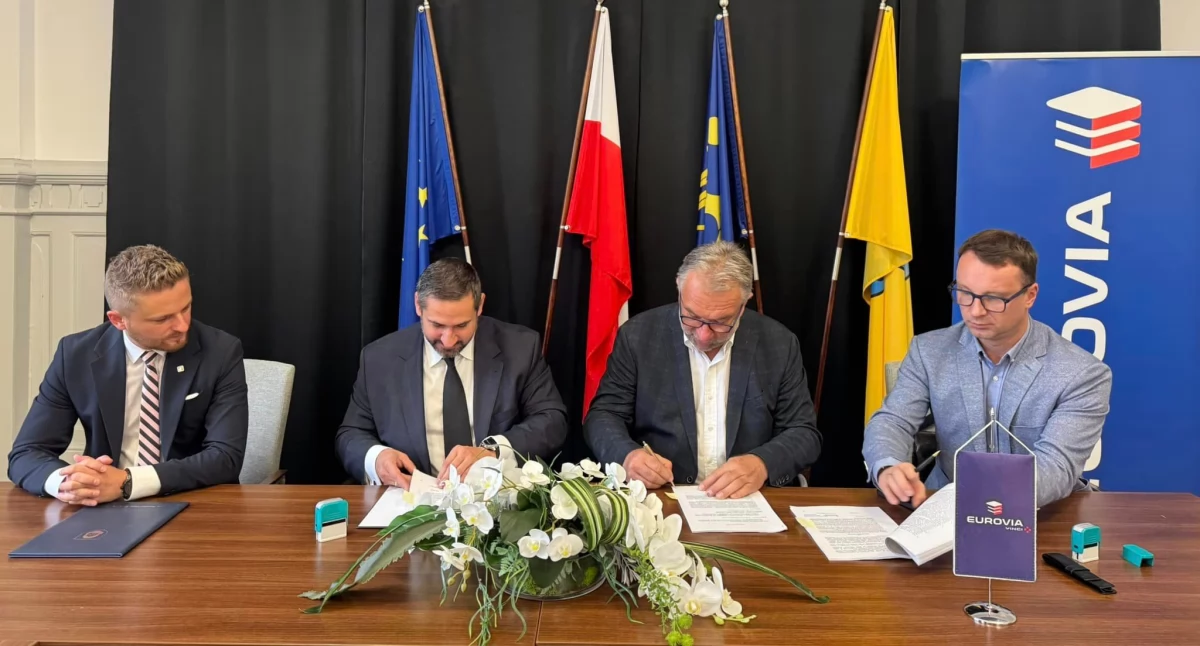 Umowa na przebudowę dróg na Piasku podpisana