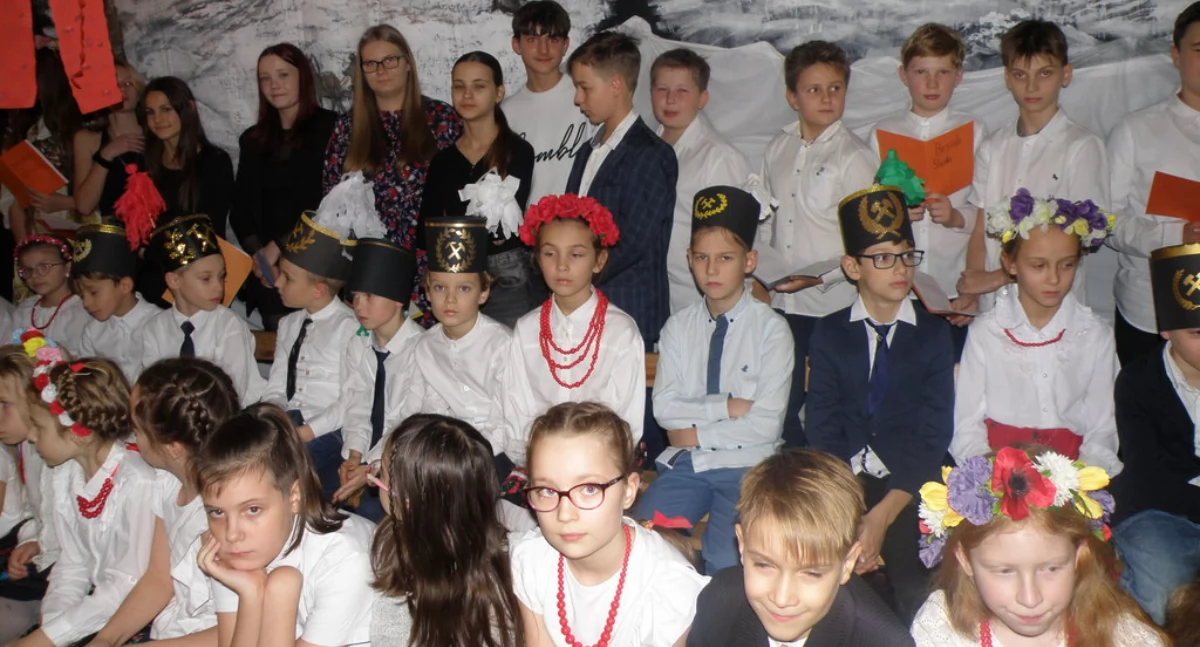 Górnicza biesiada w szkole na Wesołej
