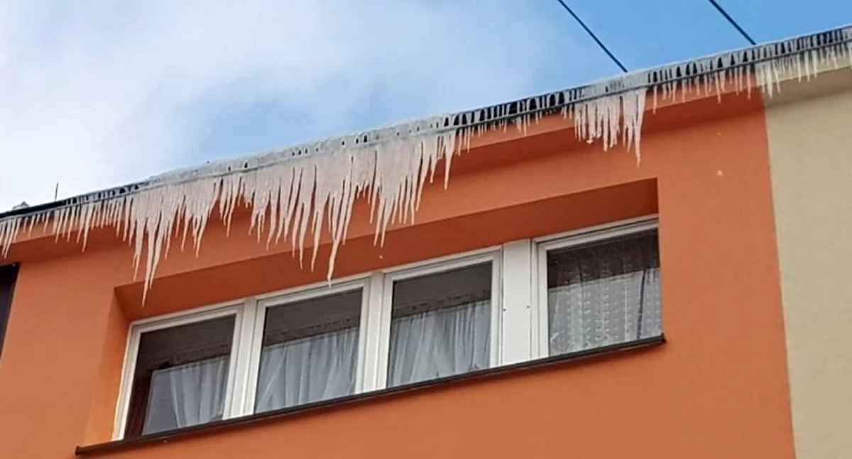 Straż pożarna przypomina właścicielom nieruchomości o zimowych obowiązkach
