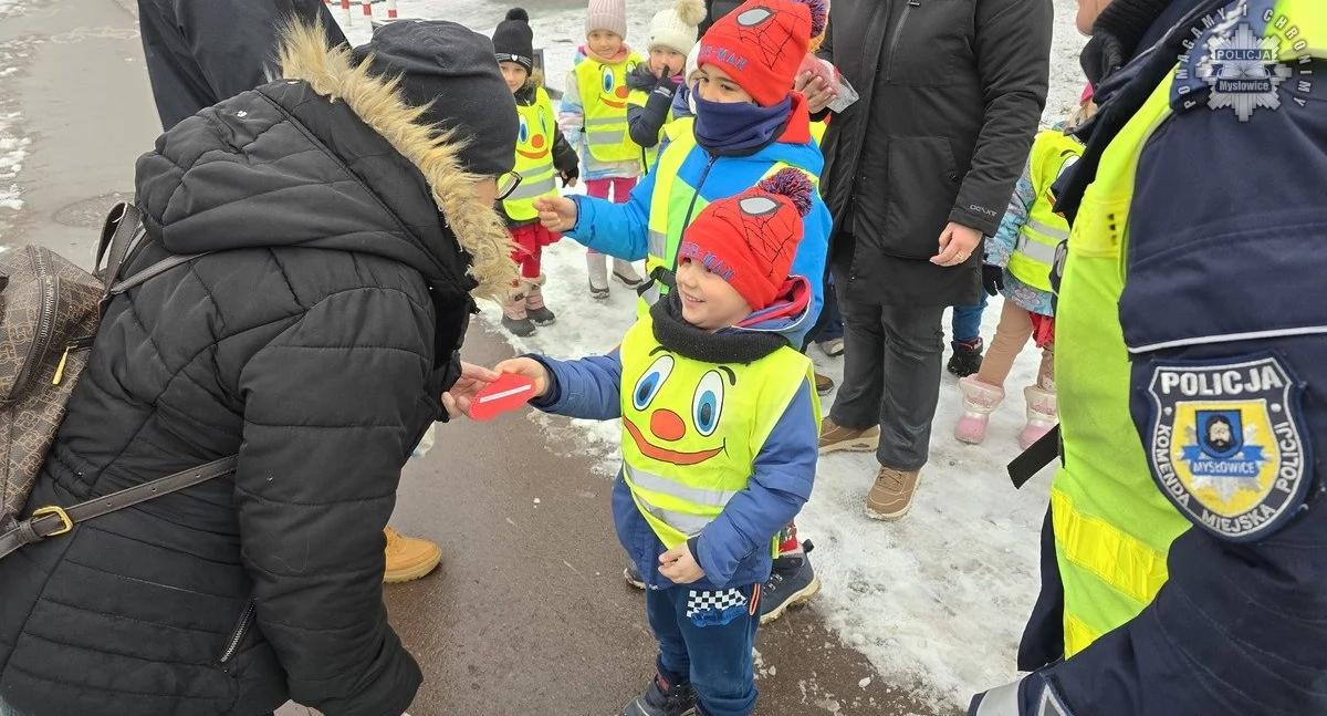 Policyjne walentynki. Serduszka za dobre zachowanie