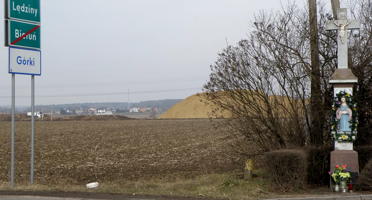 Asfalt na budowę drogi S1 będzie z Siewierza czy z Lędzin?