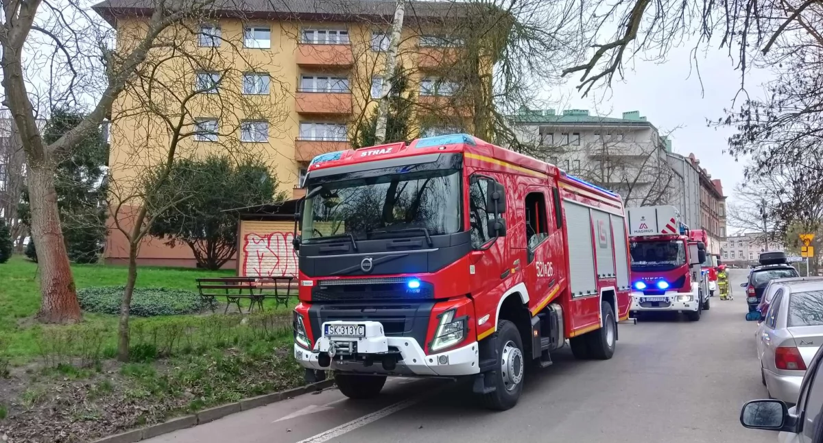 Strażacy interweniowali w mieszkaniu na ul. Strumieńskiego