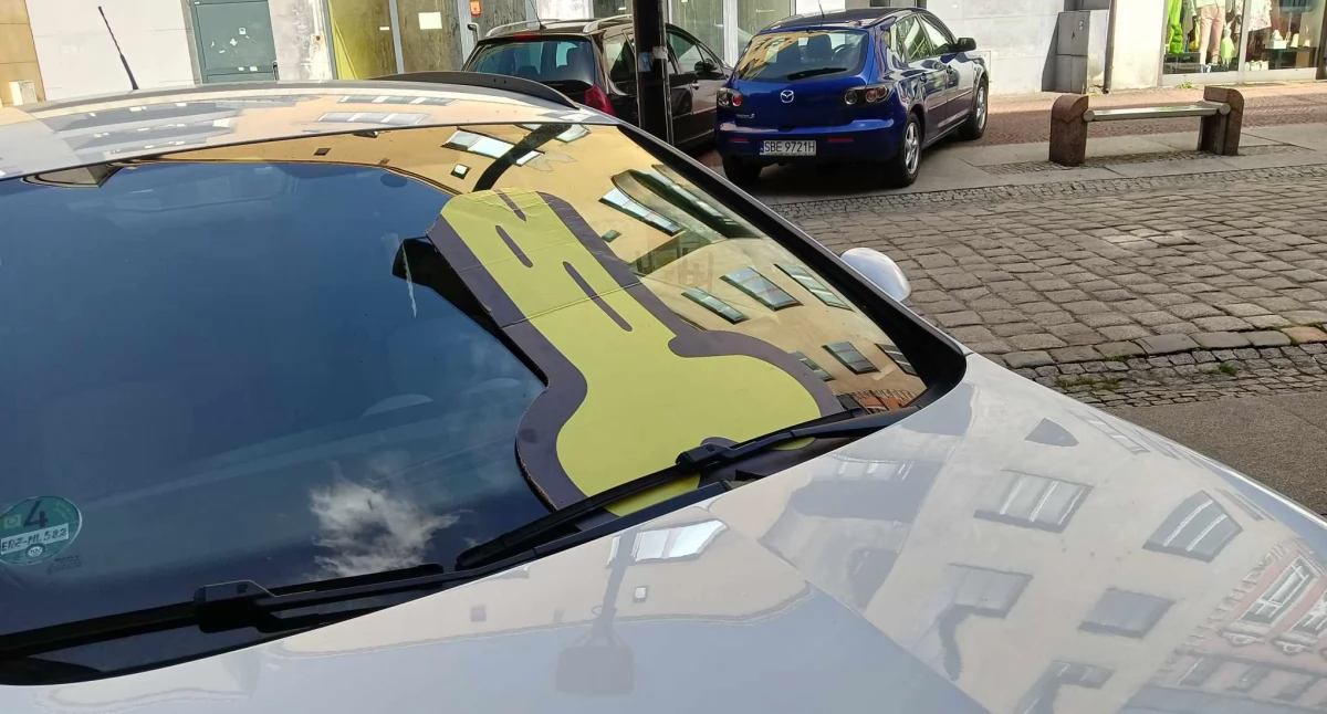 Karny... karton za złe parkowanie?