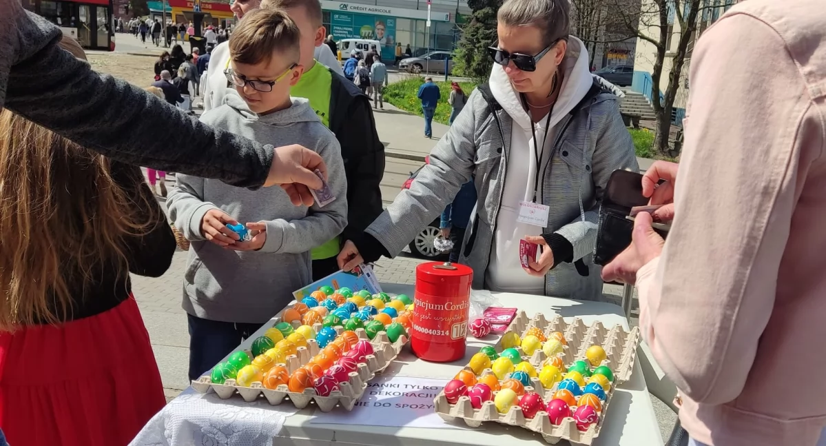 Pisanki za datek. To dla hospicjum, które wróciło do Mysłowic