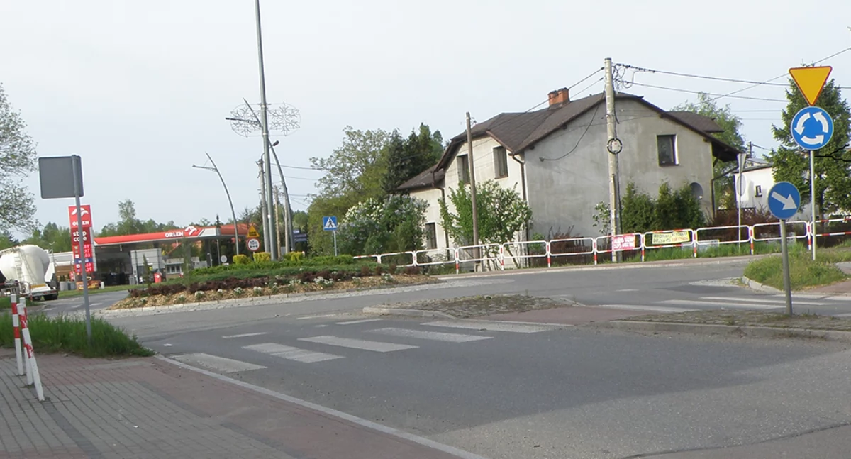 Bój o drogi serwisowe