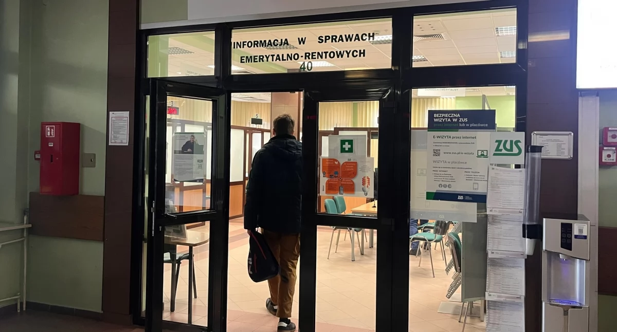 Ważny termin dla osób, które pobierają świadczenie przedemerytalne i pracują!