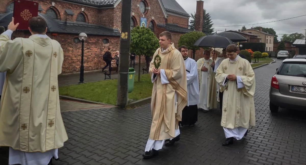Msza prymicyjna ks. Adama Zająca w Krasowach