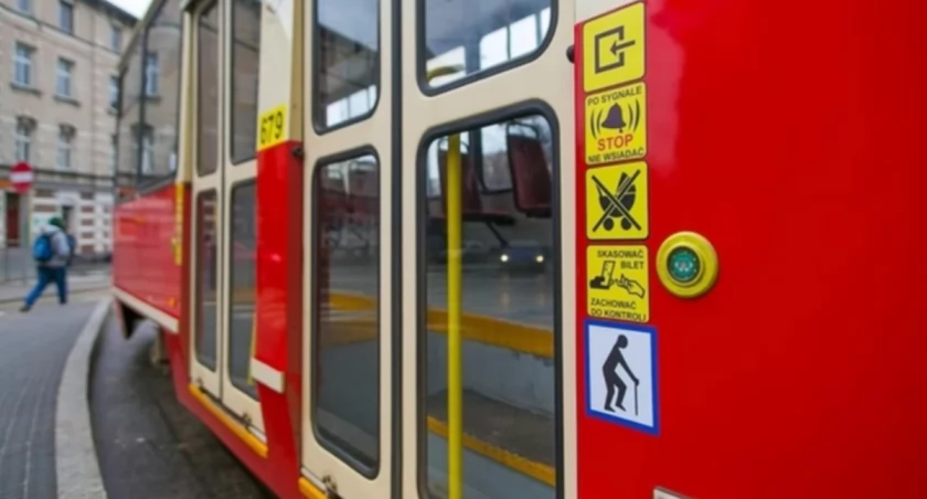 Tramwaj linii 26 wraca na stałą trasę
