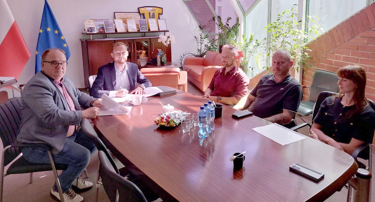 Umowa na remont ul. Fredry podpisana. Remont rozpoczęty