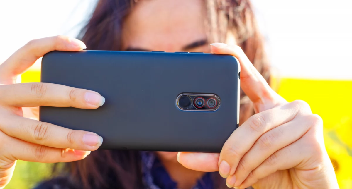 Nie zakrywaj obszaru słuchawki w Xiaomi – co oznacza komunikat i jak go wyłączyć