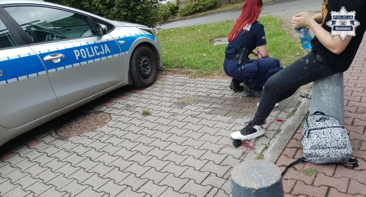 Policjanci pomogli nastolatkowi