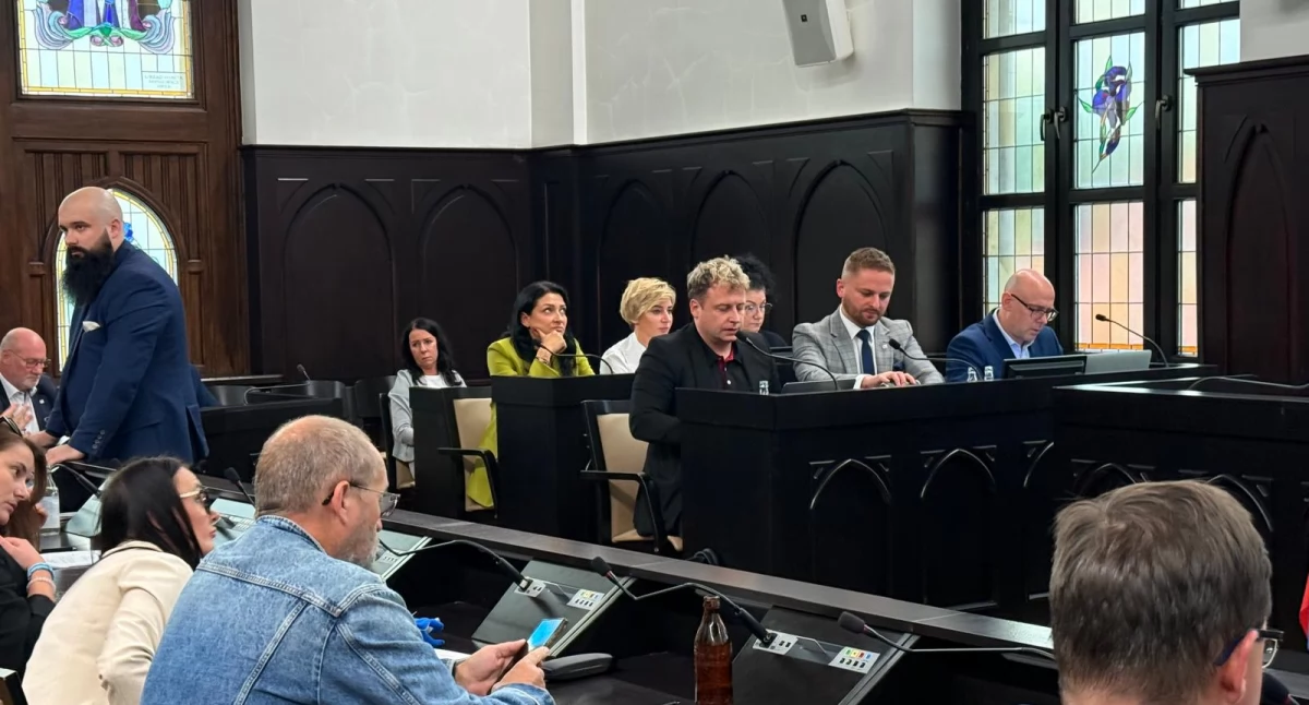 Pożyczka na 44, 6 mln uchwalona. Spłacać ją będą następcy Wójtowicza