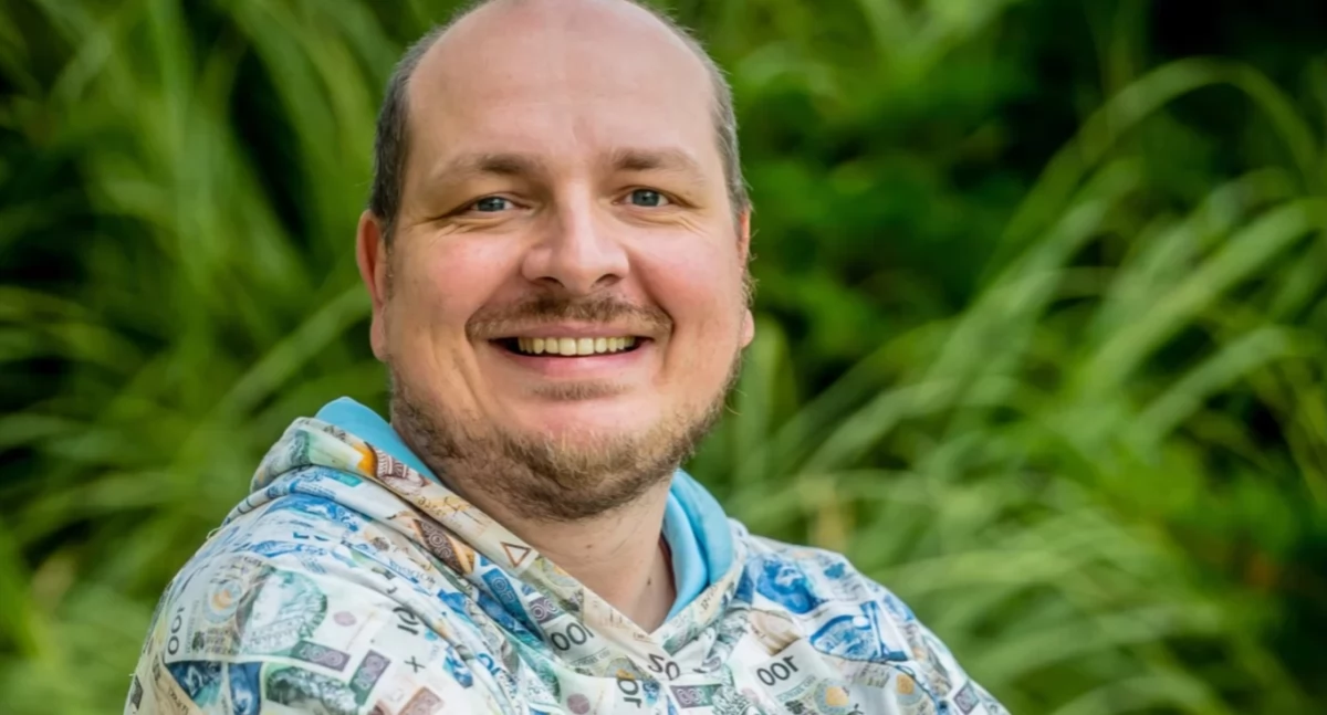 Plac zabaw pod wodą, wał w ruinie, a decyzji brak
