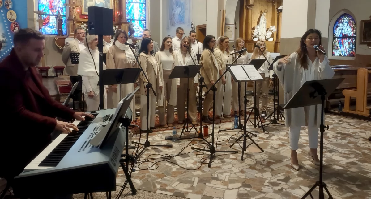 Powitanie misjonarza i koncert uwielbienia w kościele Krasowach