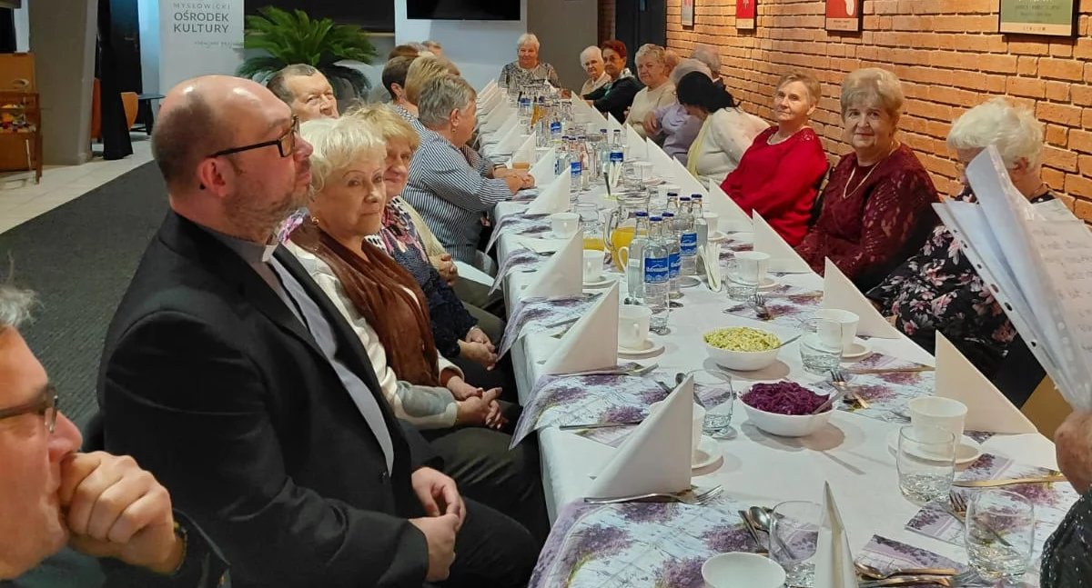 Emeryci z Brzezinki świętowali Dzień Seniora