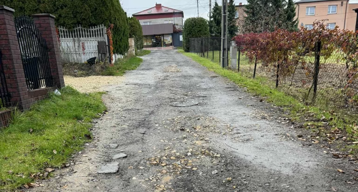 Mieszkańcy ul. Sienkiewicza proszą o remont drogi. Zbierają podpisy pod petycją do prezydenta miasta
