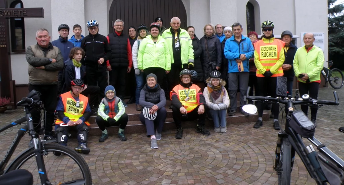 Wyruszyli 11 listopada z biało–czerwoną flagą przez Mysłowice
