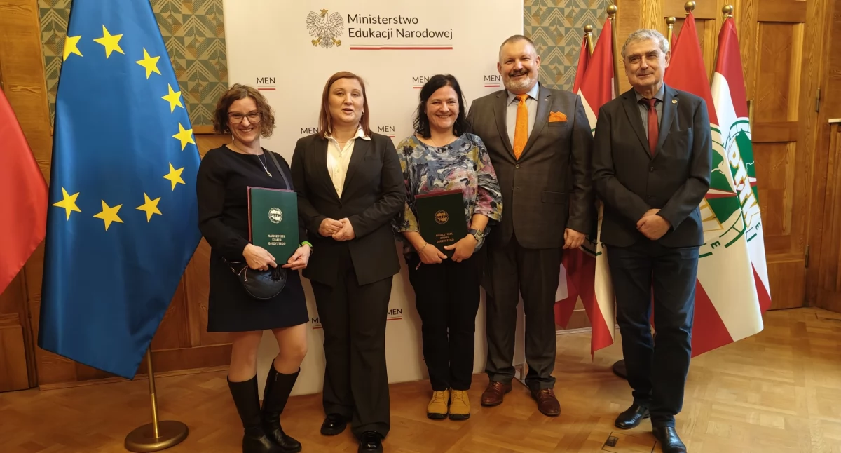 Dwie nauczycielki z Mysłowic odznaczone medalem Nauczyciel Kraju Ojczystego