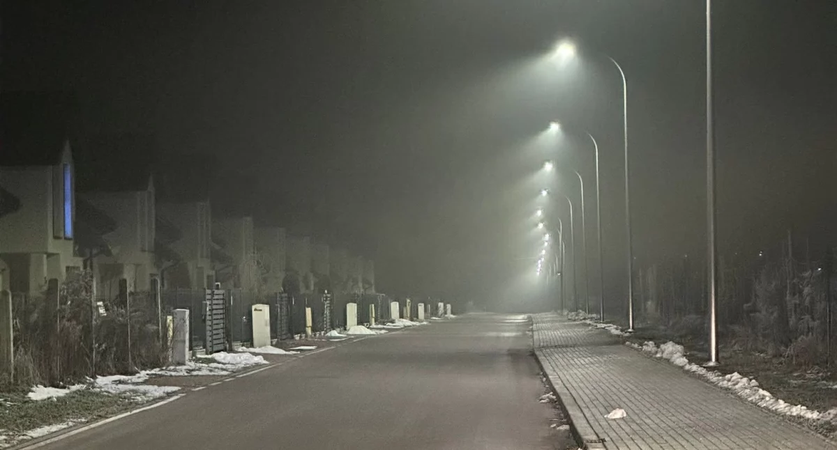 Nowe oświetlenie na ulicy Wiosennej w Chełmie Śląskim już działa