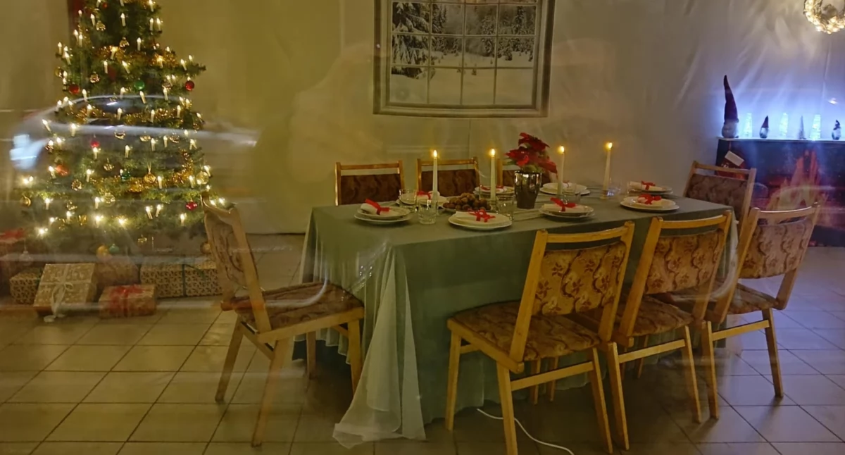 MZGK ożywia puste lokale świątecznymi dekoracjami
