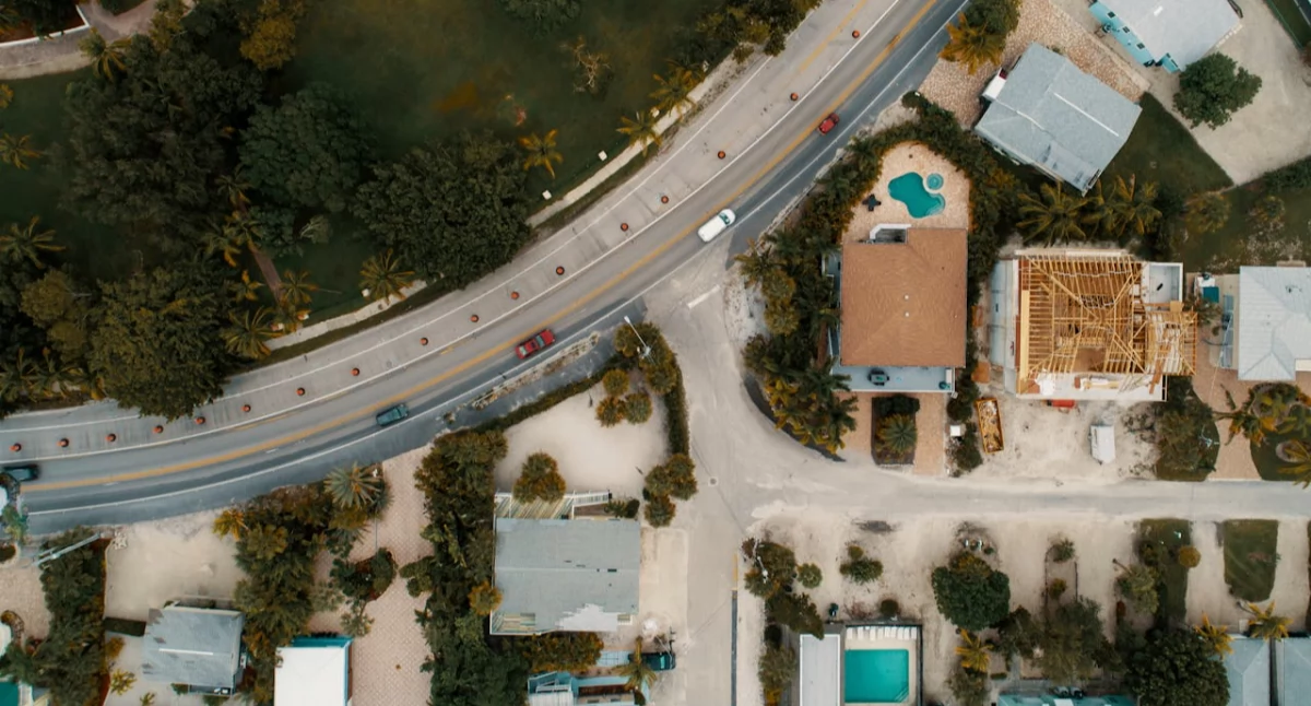 Nieruchomość na firmę – czy możesz kupić działkę na działalność gospodarczą?