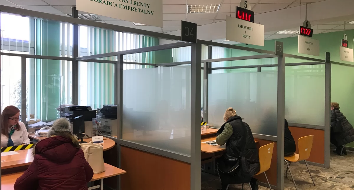 Wciąż można składać wnioski o rentę wdowią. Uprawnieni zyskują średnio 350 zł