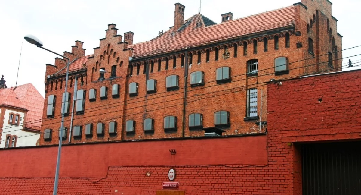 Z galerii handlowej do aresztu