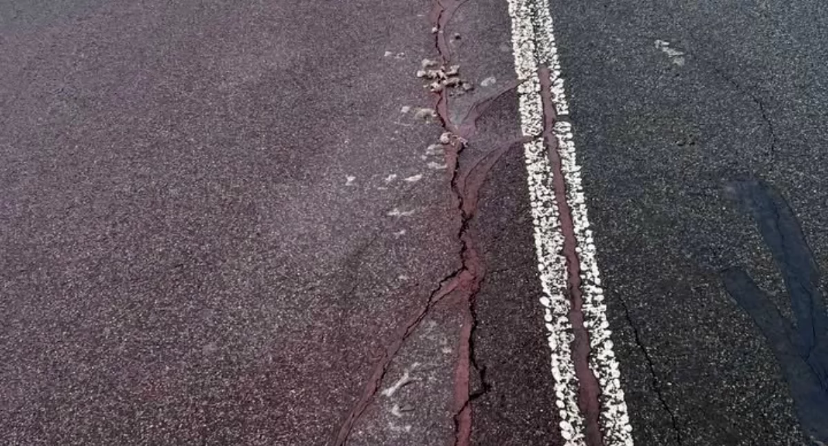 Rolkostrada na Promenadzie się sypie