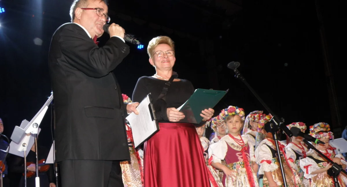 Kolędowanie z chórem Familia