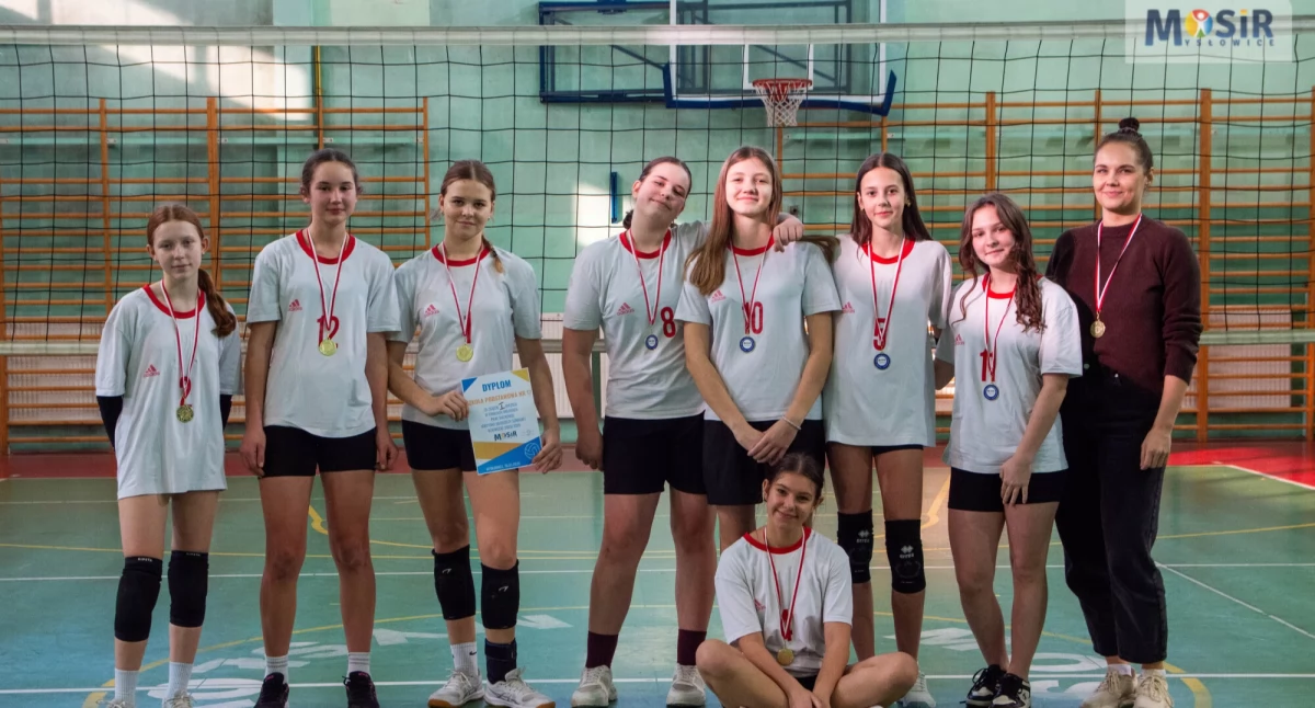 Zawodniczki SP17 mistrzyniami Mysłowic w piłce siatkowej