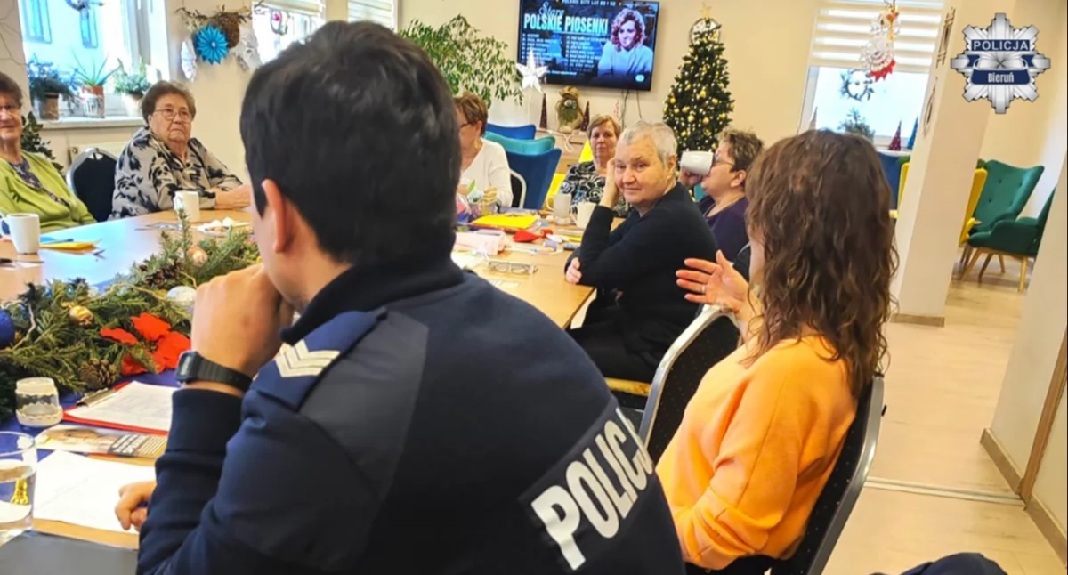 Jak rozpoznać i jak reagować na przemoc domową wśród seniorów?