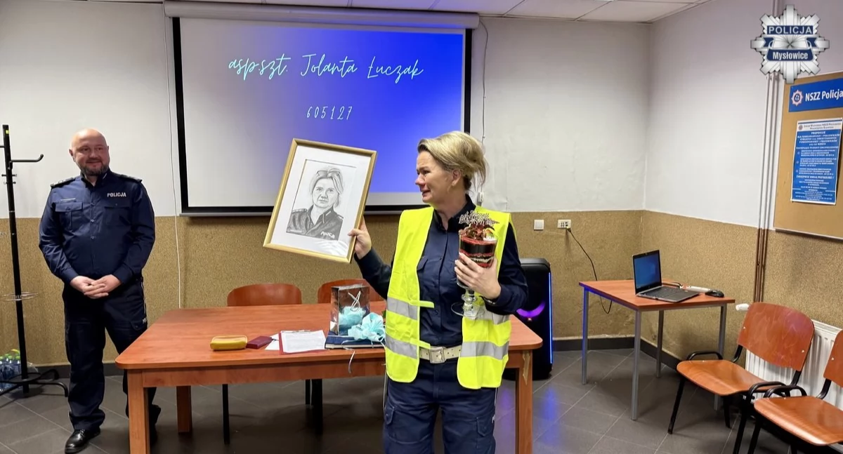 Asp. szt. Jolanta Łuczak żegna się z mundurem po ponad 30 latach służby