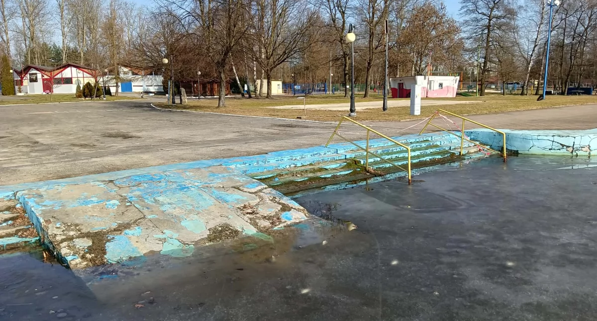 Basen zostanie zasypany? Rewolucja w Parku Słupna