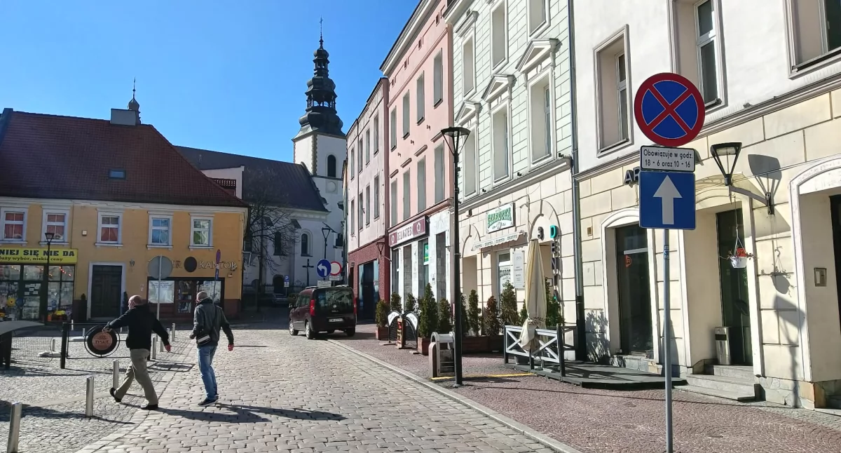 Samochody na Rynku i ulicy Grunwaldzkiej: miasto zapyta mieszkańców o zdanie