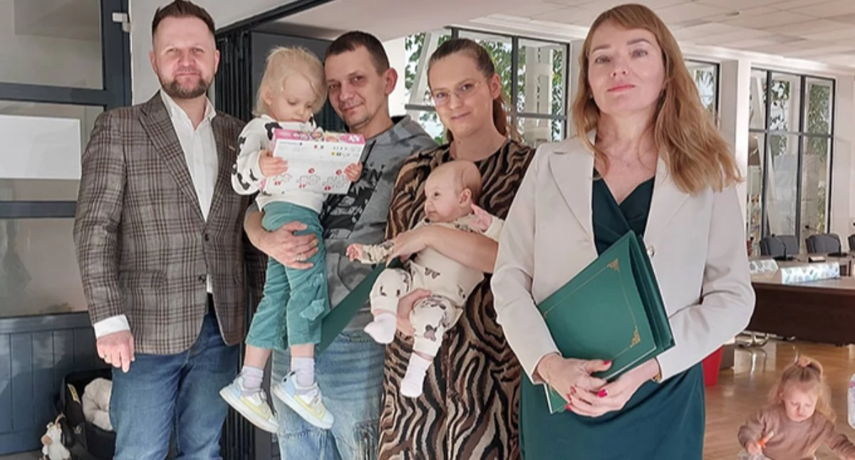 Narodziny dzieci w Lędzinach miasto powitało najmłodszych mieszkańców