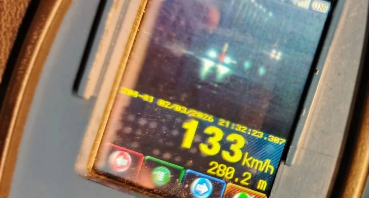 Pędził ponad 130 km/h w terenie zabudowanym