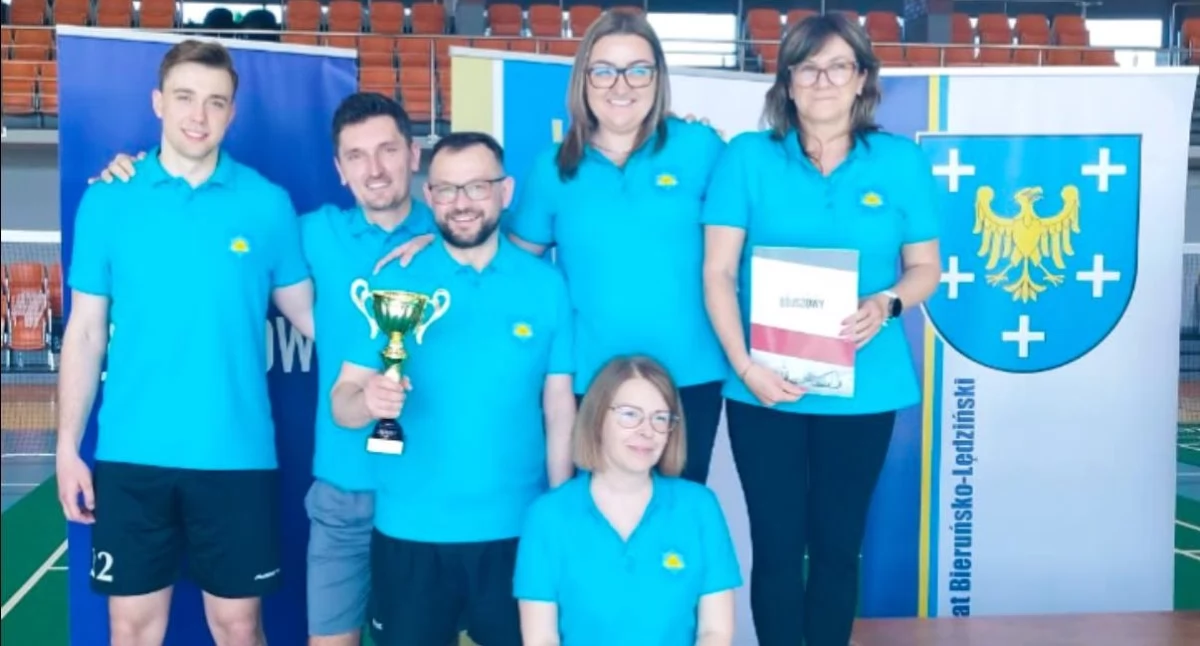 Turniej w badmintona. Radni z Chełmu Śląskiego na podium 