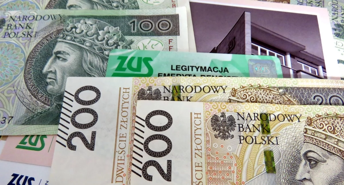 Trzynastki dla emerytów i rencistów przed Wielkanocą trafią do 2,4 mln osób 