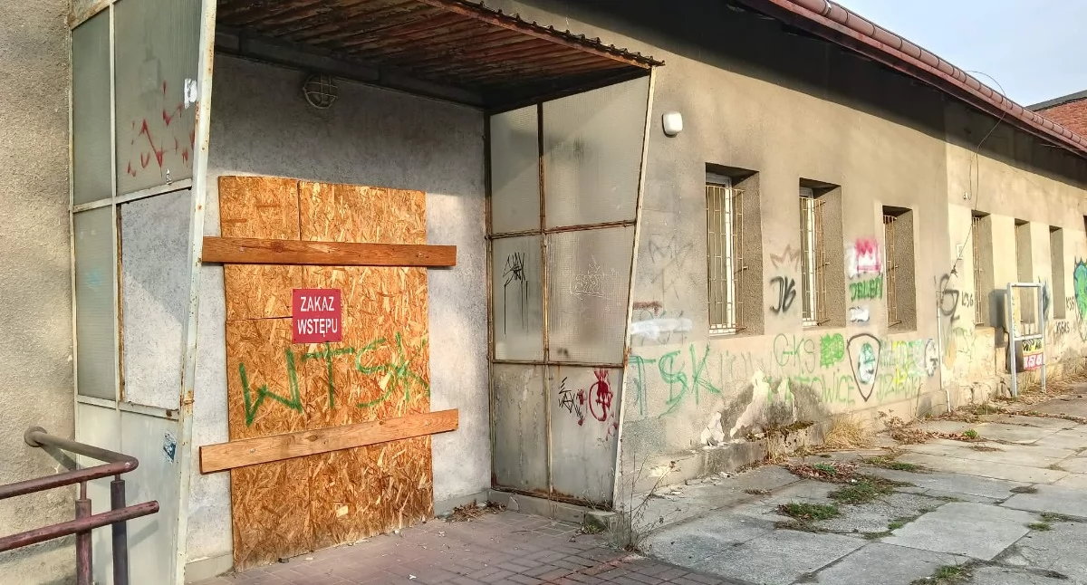Budynek w Dziećkowicach nie jest już miastu potrzebny. Jest na sprzedaż
