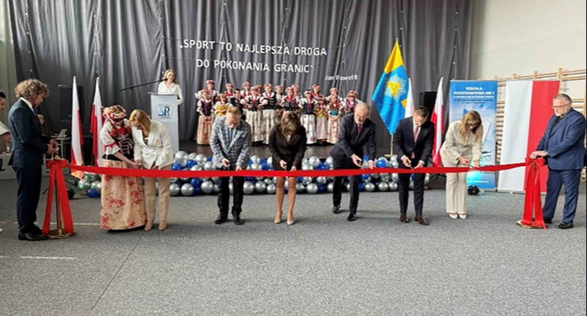 Nowa sala gimnastyczna w Chełmie Śląskim. Uroczyste otwarcie dwa lata od wkopania pierwszej łopaty
